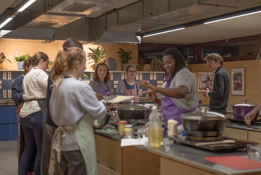 Migrateful cookery class